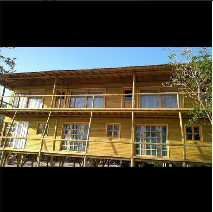 Hostel Villa Luz Beach Tintipan Island Exterior foto